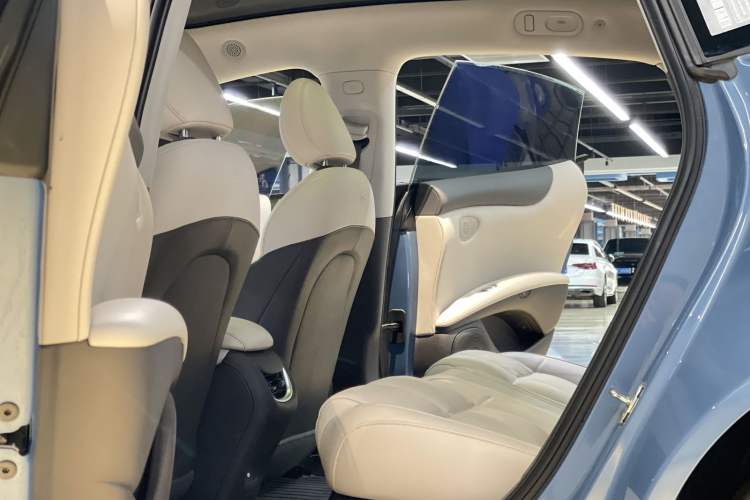 Used IM L6 2024 Max Standard Edition Interior 12