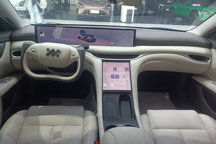 Used IM L6 2024 Max Standard Edition Interior 2