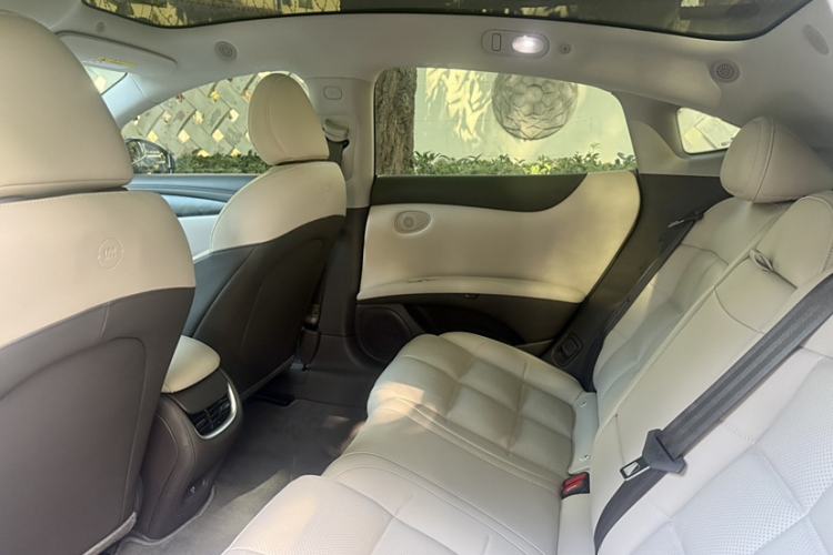 Used IM L6 2024 Max Extended-Range Version Interior 5