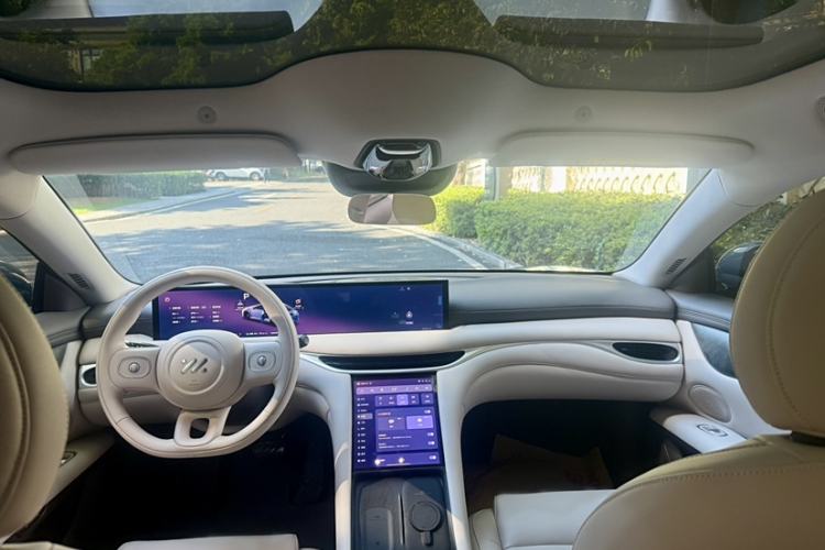 Used IM L6 2024 Max Extended-Range Version Interior 7