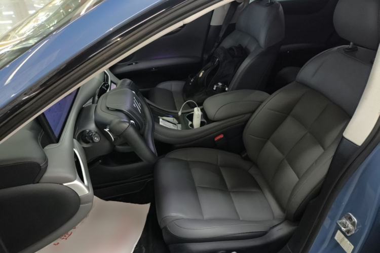 Used IM L6 2024 Max Standard Edition Left Front Seat