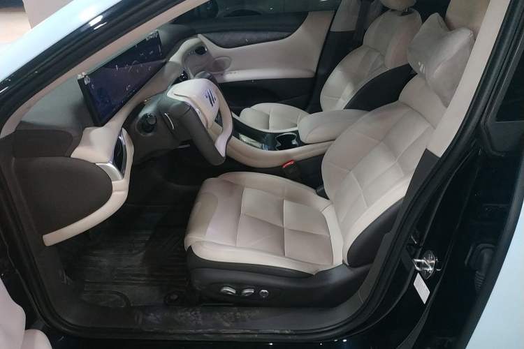 Used IM L6 2024 Max Standard Edition Left Front Seat