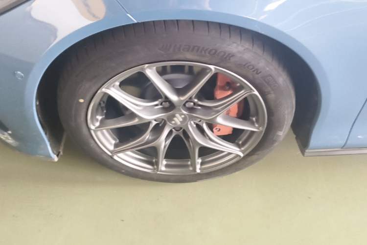 Used IM L6 2024 Max Standard Edition Left Front Wheel Hub
