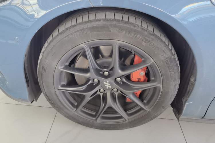 Used IM L6 2024 Max Standard Edition Left Front Wheel Hub