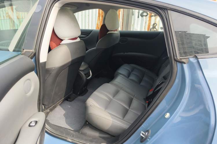 Used IM L6 2024 Max Standard Edition Left Rear Seat