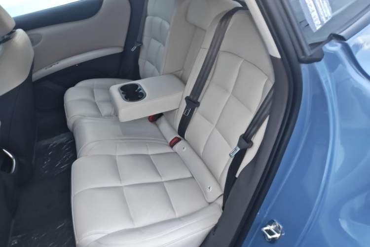 Used IM L6 2024 Max Standard Edition Left Rear Seat