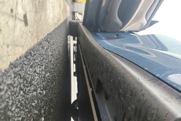 Used IM L6 2024 Max Extended-Range Version Left Side Sill