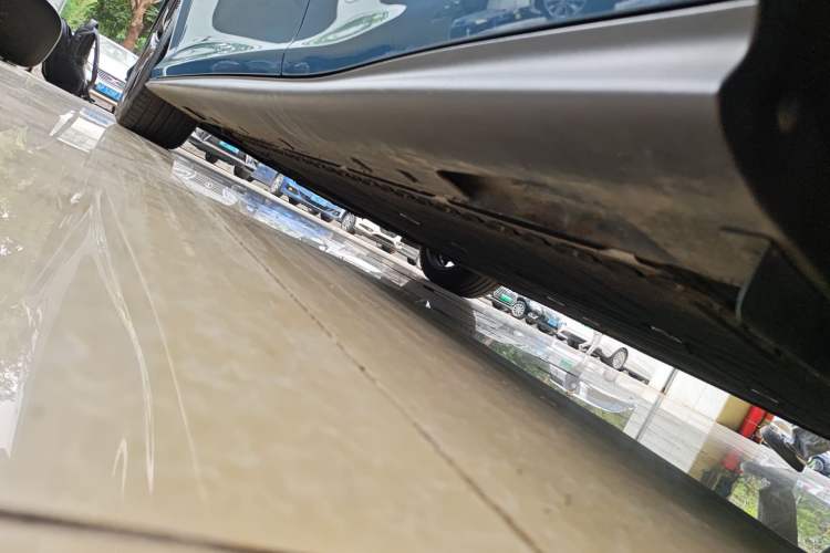 Used IM L6 2024 Max Standard Edition Left Side Sill