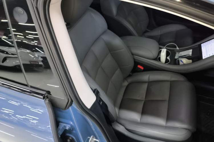 Used IM L6 2024 Max Standard Edition Right Front Seat
