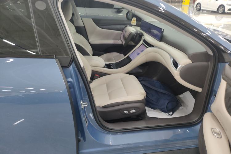Used IM L6 2024 Max Standard Edition Right Front Seat