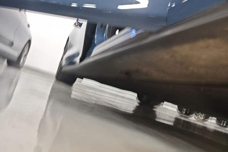 Used IM L6 2024 Max Standard Edition Right Side Sill