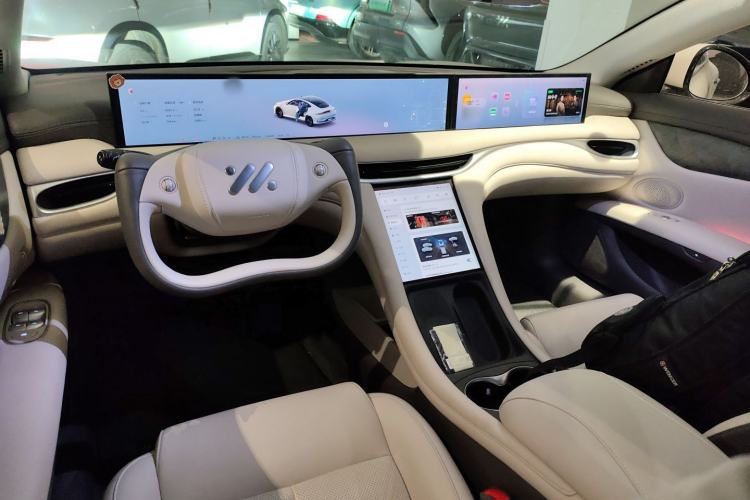 Used IM L6 2024 Max Long-Range Version Interior 2