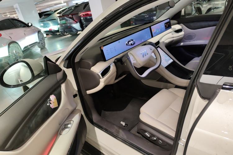 Used IM L6 2024 Max Long-Range Version Interior 3
