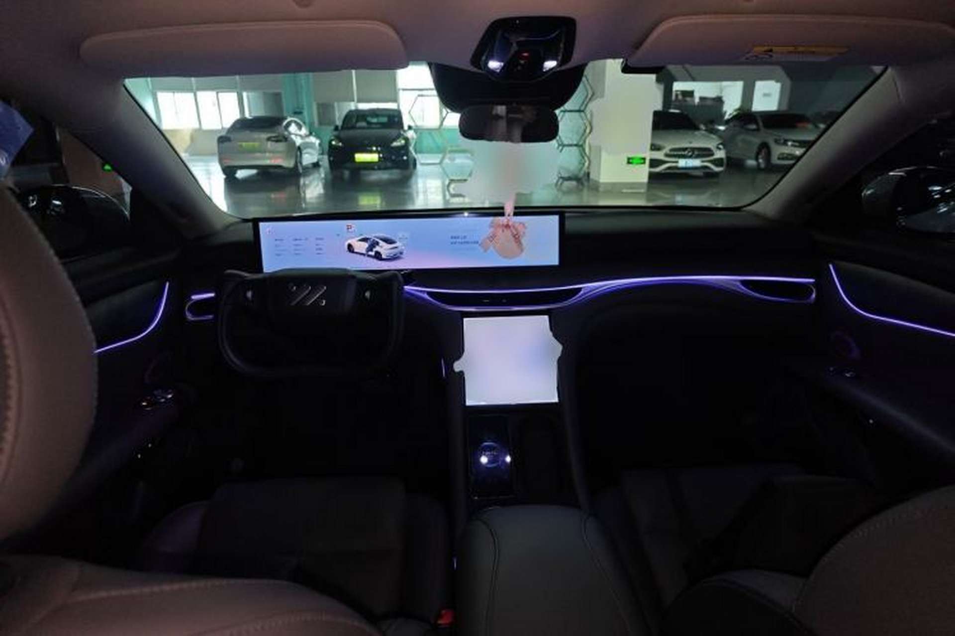 Used IM L6 2024 Max Standard Edition Center Console