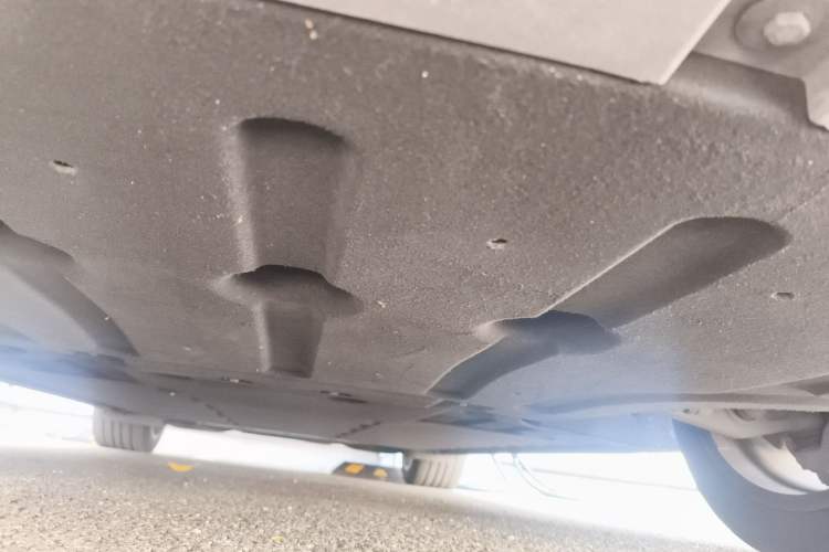 Used IM L6 2024 Max Enhanced Performance Edition Chassis Front