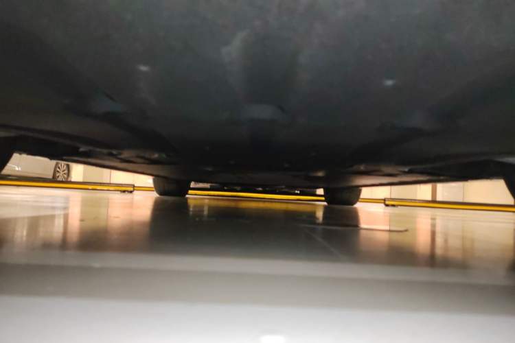 Used IM L6 2024 Max Long-Range Version Chassis Front
