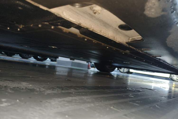 Used IM L6 2024 Max Standard Edition Chassis Rear Right