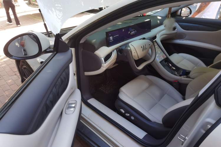 Used IM L6 2024 Max Long-Range Version Driver Seat