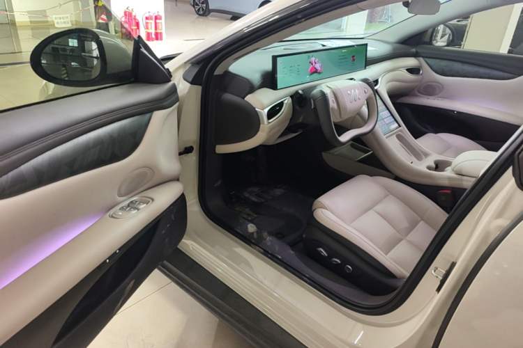 Used IM L6 2024 Max Standard Edition Driver Seat