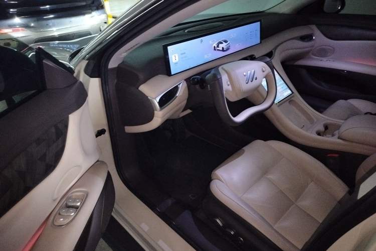 Used IM L6 2024 Max Long-Range Version Driver Seat