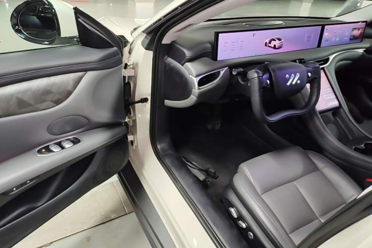 Used IM L6 2024 Max Enhanced Performance Edition Driver Seat