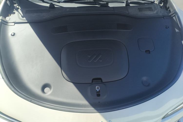 Used IM L6 2024 Max Enhanced Performance Edition Engine Bay