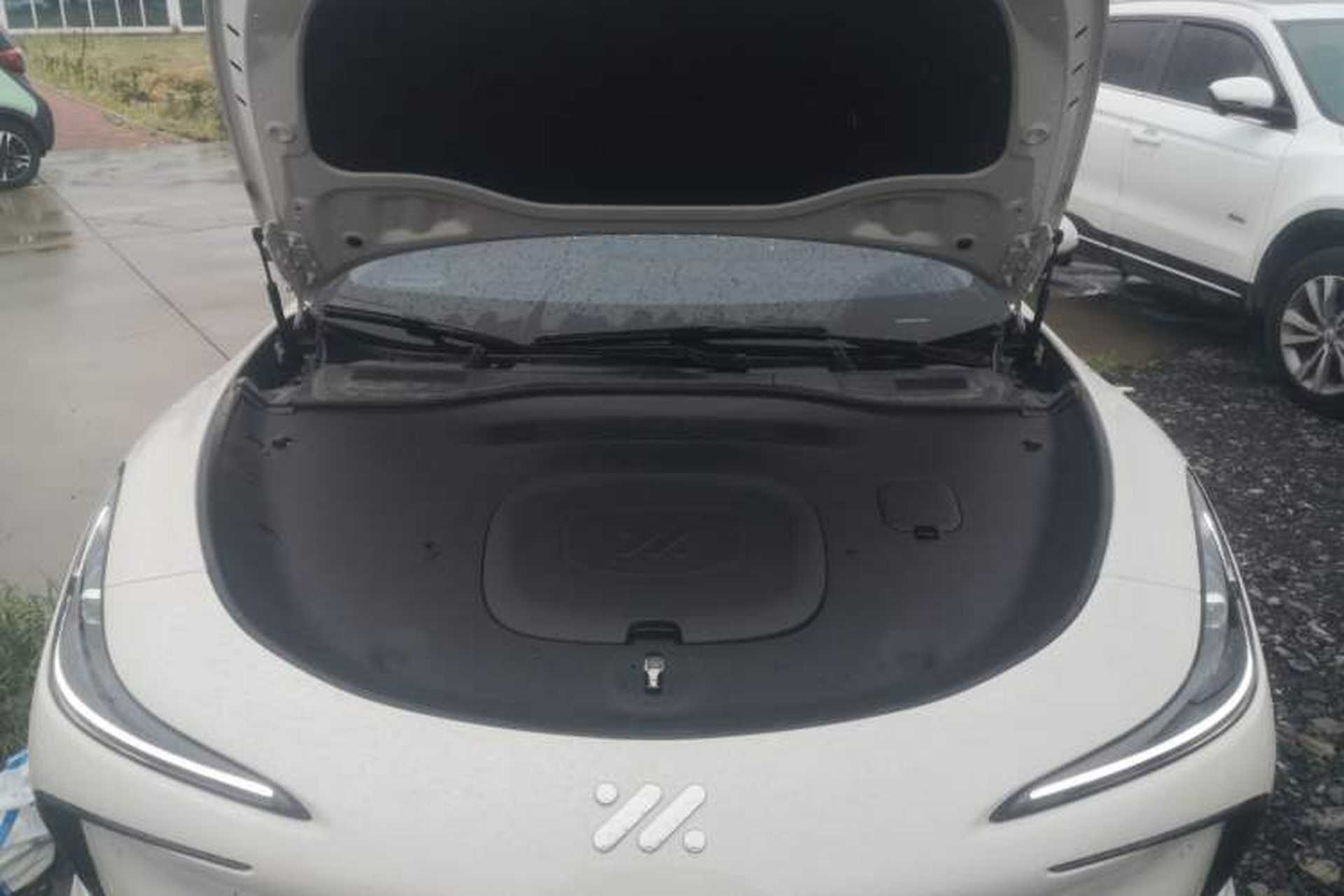 Used IM L6 2024 Max Standard Edition Engine Bay