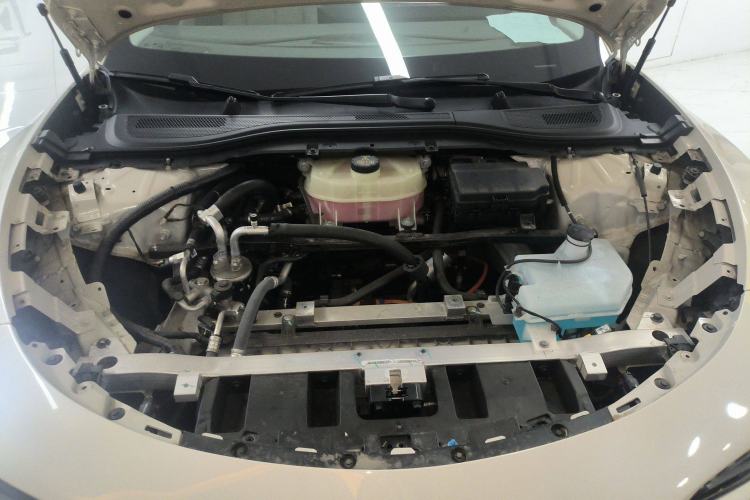 Used IM L6 2024 Max Standard Edition Engine Bay
