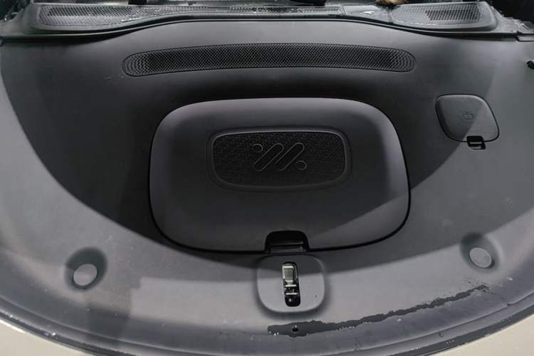 Used IM L6 2024 Max Standard Edition Engine Bay