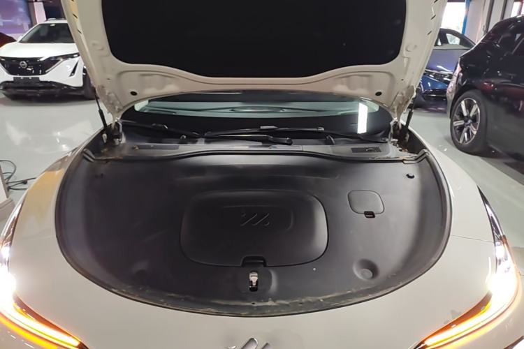 Used IM L6 2024 Max Enhanced Performance Edition Engine Bay