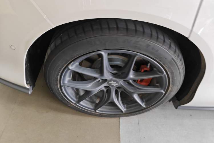 Used IM L6 2024 Max Standard Edition Exterior 2
