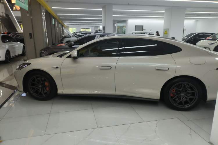 Used IM L6 2024 Max Standard Edition Exterior 3