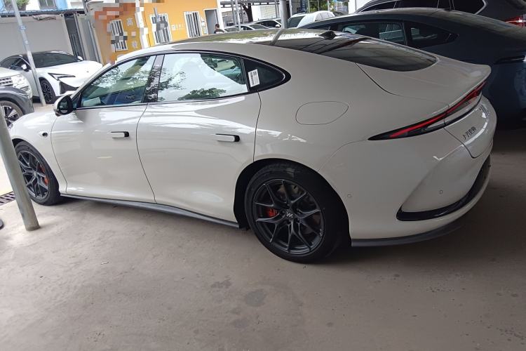 Used IM L6 2024 Max Standard Edition Exterior 3
