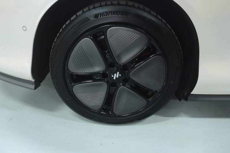 Used IM L6 2024 Max Extended-Range Version Exterior 5