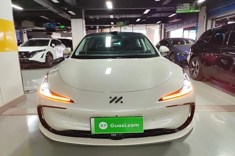Used IM L6 2024 Max Enhanced Performance Edition Front