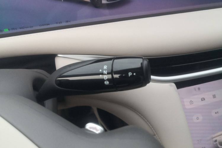 Used IM L6 2024 Max Standard Edition Gear Lever