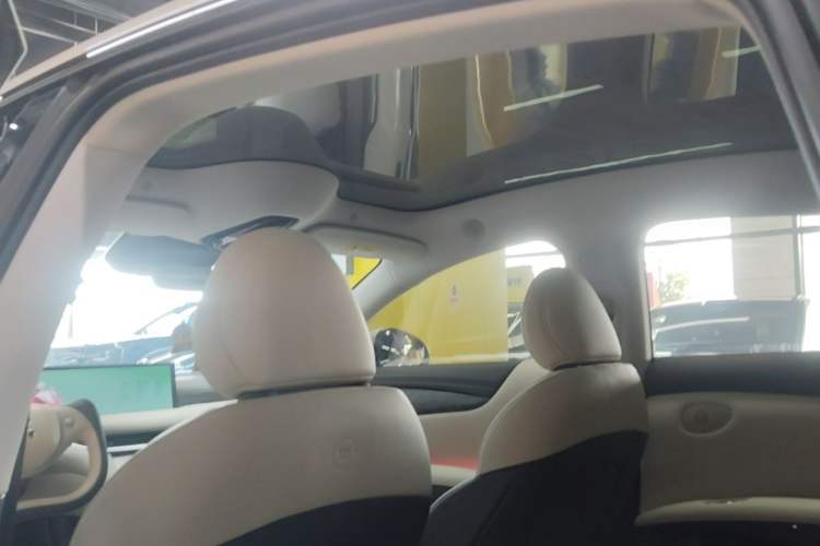 Used IM L6 2024 Max Standard Edition Headliner