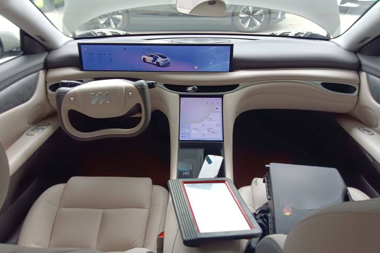 Used IM L6 2024 Max Standard Edition Interior 2