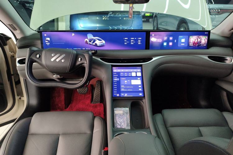Used IM L6 2024 Max Extended-Range Version Interior 2