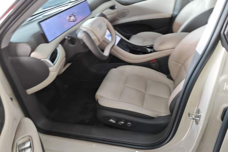 Used IM L6 2024 Max Standard Edition Left Front Seat