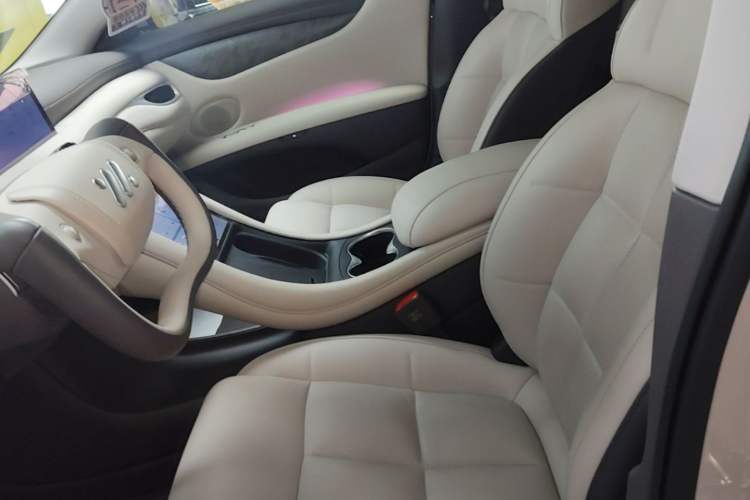 Used IM L6 2024 Max Standard Edition Left Front Seat