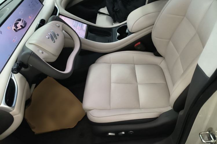 Used IM L6 2024 Max Extended-Range Version Left Front Seat
