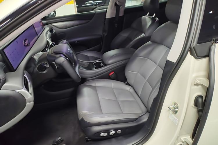 Used IM L6 2024 Max Enhanced Performance Edition Left Front Seat