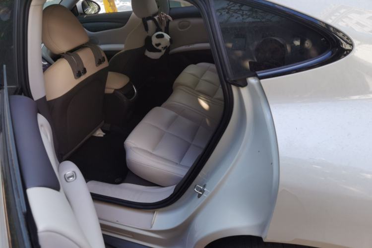 Used IM L6 2024 Max Long-Range Version Left Rear Seat
