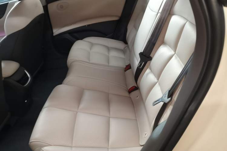 Used IM L6 2024 Max Standard Edition Left Rear Seat