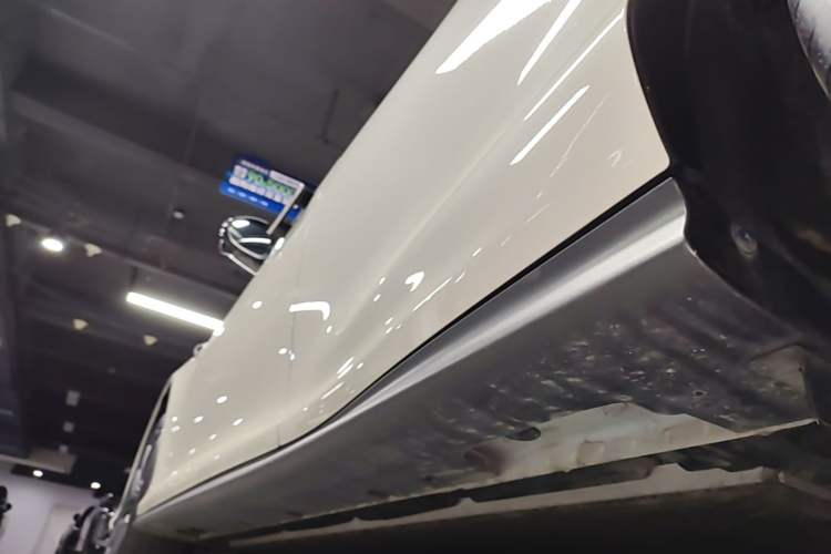 Used IM L6 2024 Max Enhanced Performance Edition Left Side Sill