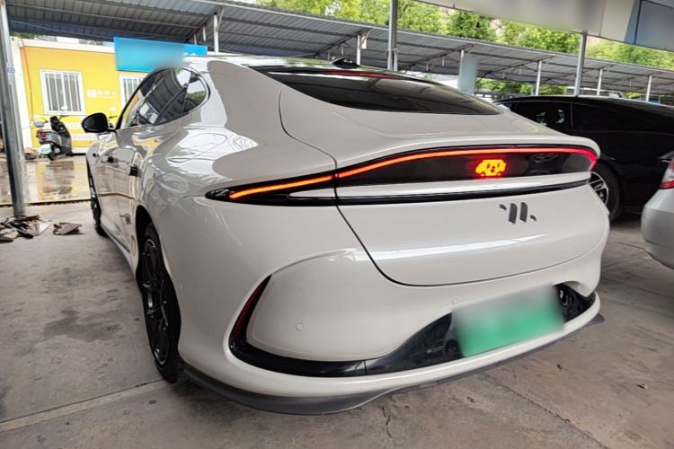 Used IM L6 2024 Max Standard Edition Rear Left 45 Deg