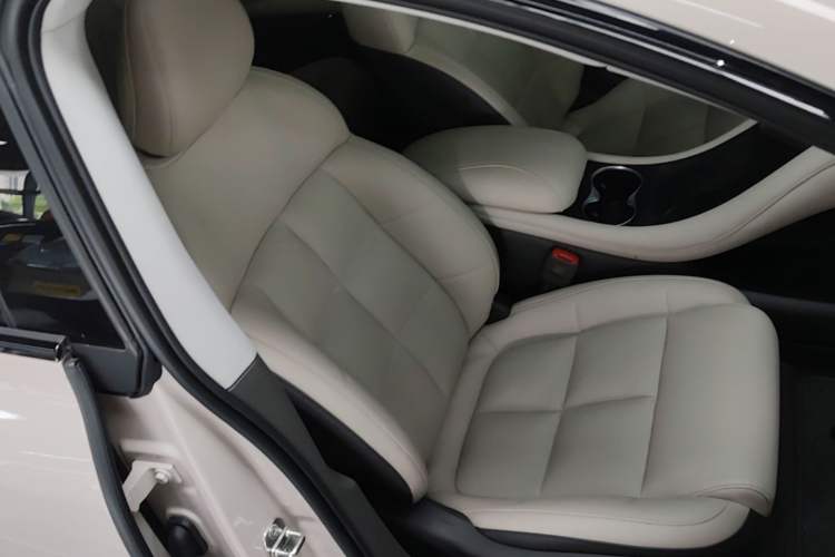 Used IM L6 2024 Max Standard Edition Right Front Seat