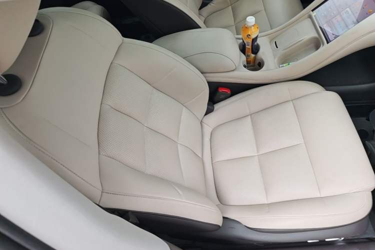 Used IM L6 2024 Max Standard Edition Right Front Seat