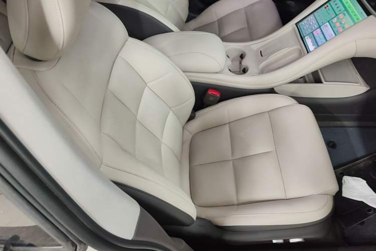 Used IM L6 2024 Max Standard Edition Right Front Seat